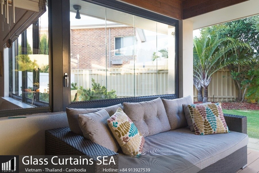 Modern tempered glass frameless windows for house