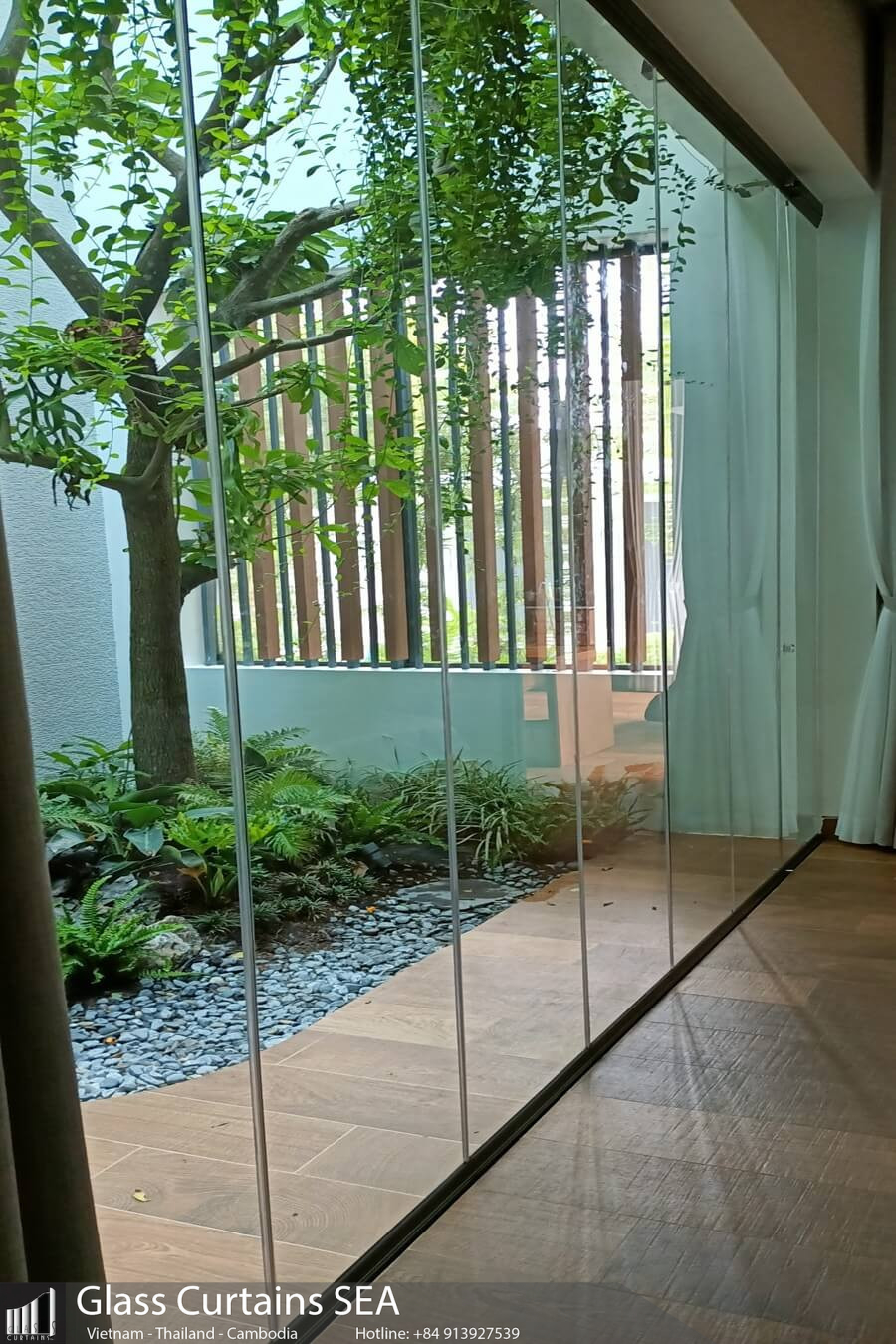 Advantages of frameless sliding doors